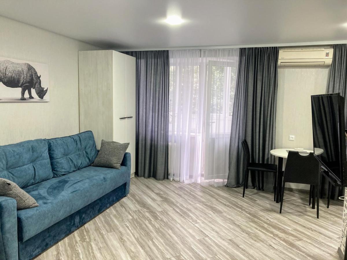 White&grey Апартаменти *